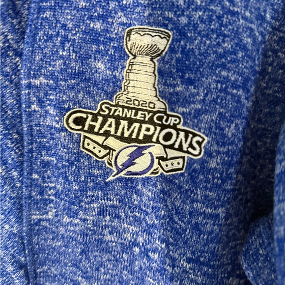 Antigua Official NHL Men's Tampa Bay Lightning Quarter-Zip Sweatshirt - Picture 3 of 5